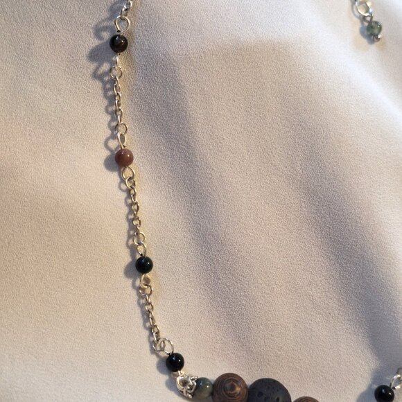 Artisan Handmade Agate Wood Lava Stone Diffuser Bead Necklace - Picture 5 of 7